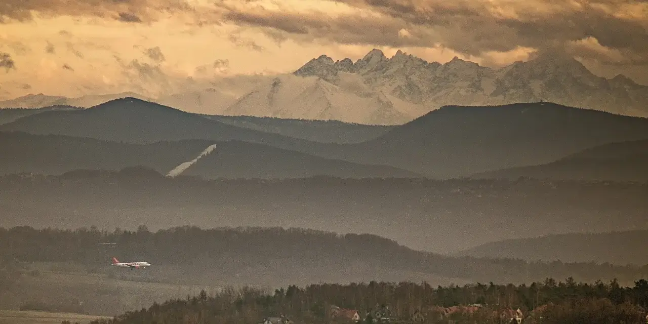 Tatry z Krakowa? Odkryj, kiedy i skąd zobaczysz góry!