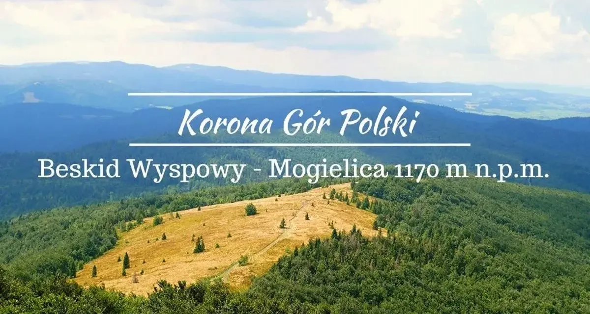 Widok na Beskid Wyspowy - Mogielicę, najwyższy szczyt Korony Gór Polski. Malowniczy, zielony krajobraz górski z polaną i ścieżką.