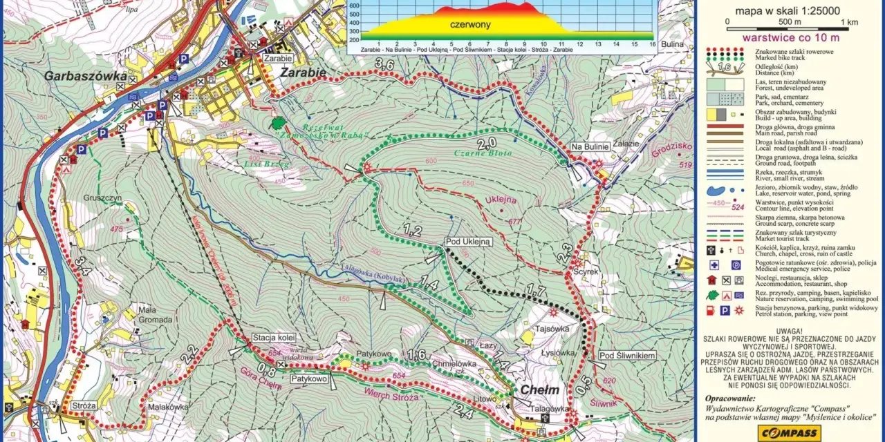 Mapa szlaków rowerowych w Myślenicach i okolicach. Widok na góry, lasy, rzekę Rabę i zabudowania.