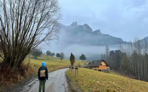 Wysoki Wierch: Narty w Bukowinie czy szlaki w Pieninach? Wybierz cel!
