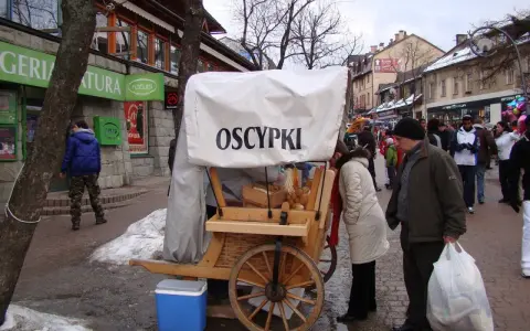 Zakopane: Prawdziwy oscypek i bacówki. Uniknij pułapek Krupówek!