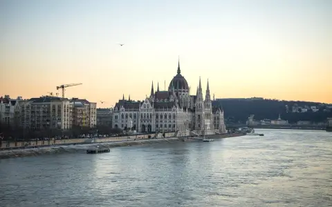 Tanie noclegi w Polsce: Jak oszczędzić 50% na zakwaterowaniu?