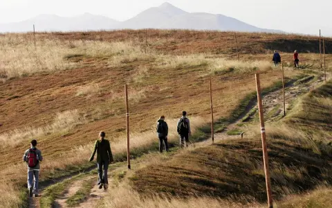 Bieszczady w lutym: Szlaki otwarte? Warunki i bezpieczeństwo