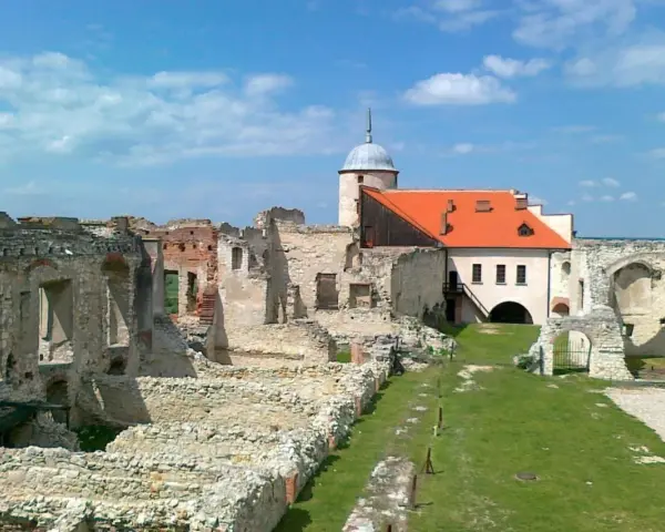 Ruiny zamku w Janowie Podlaskim, idealne miejsce na weekend lubelskie.
