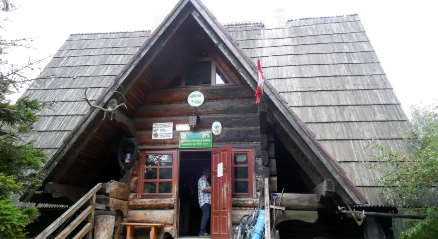 Bacówka pod Storczykiem Sierpnica: Rezerwuj swój górski azyl!