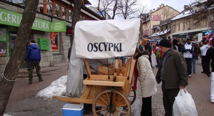 Zakopane: Prawdziwy oscypek i bacówki. Uniknij pułapek Krupówek!
