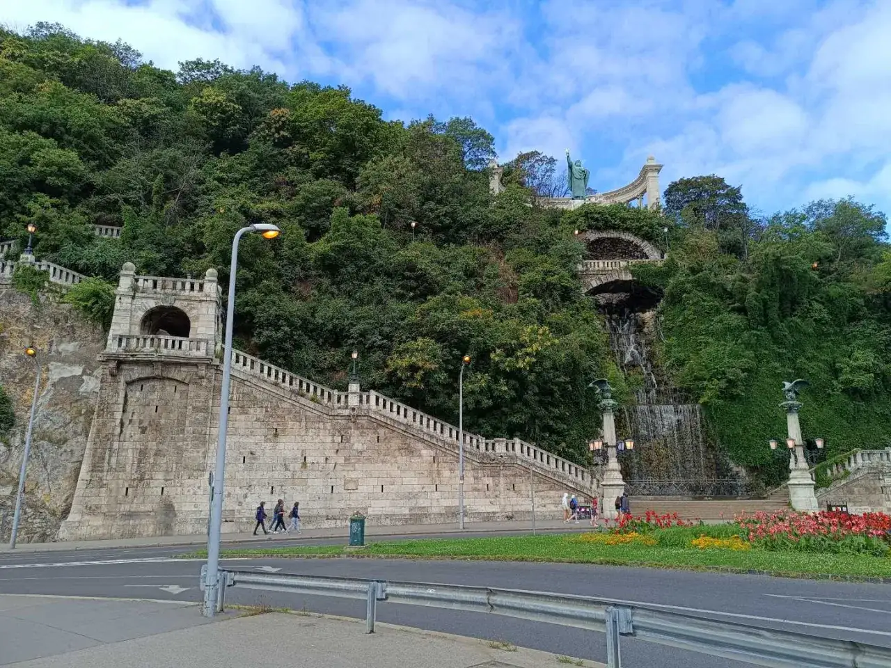 Góra Gellerta widok Budapeszt
