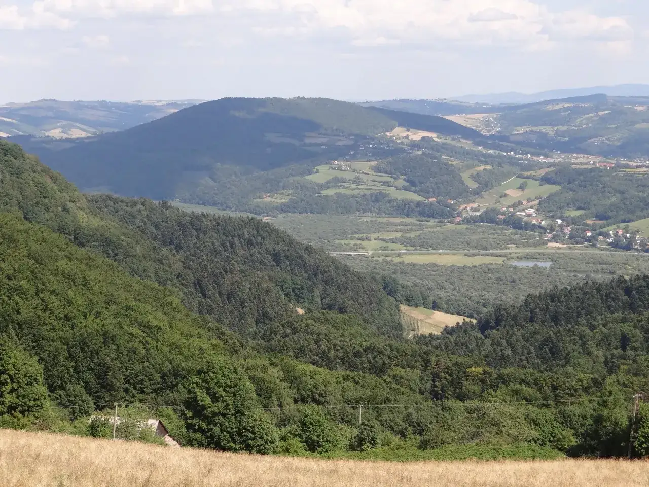 Dąbrowska Góra widok na Jezioro Rożnowskie