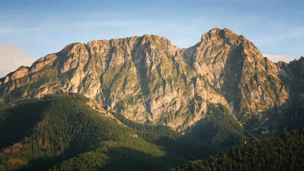 Giewont i Kasprowy Wierch z perspektywy Zakopanego